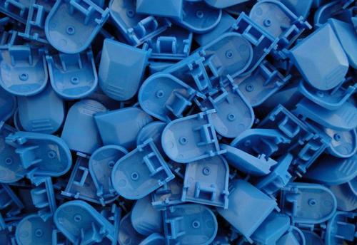 注塑加工產品出現黑點 雜質的原因及解決辦法